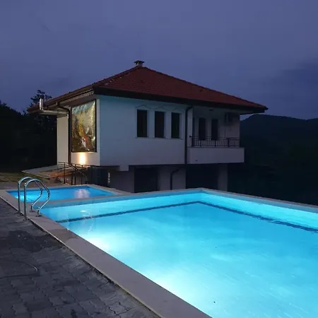 бадевски рай- къща софия Veliko Tarnovo