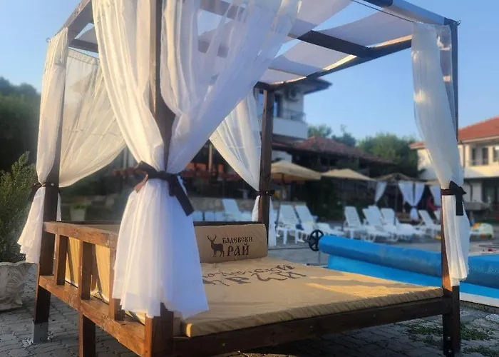 бадевски рай- къща софия Луксозна вила