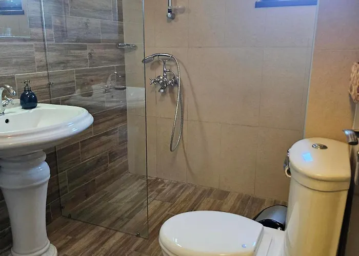 Луксозна вила бадевски рай- къща софия Велико Търново